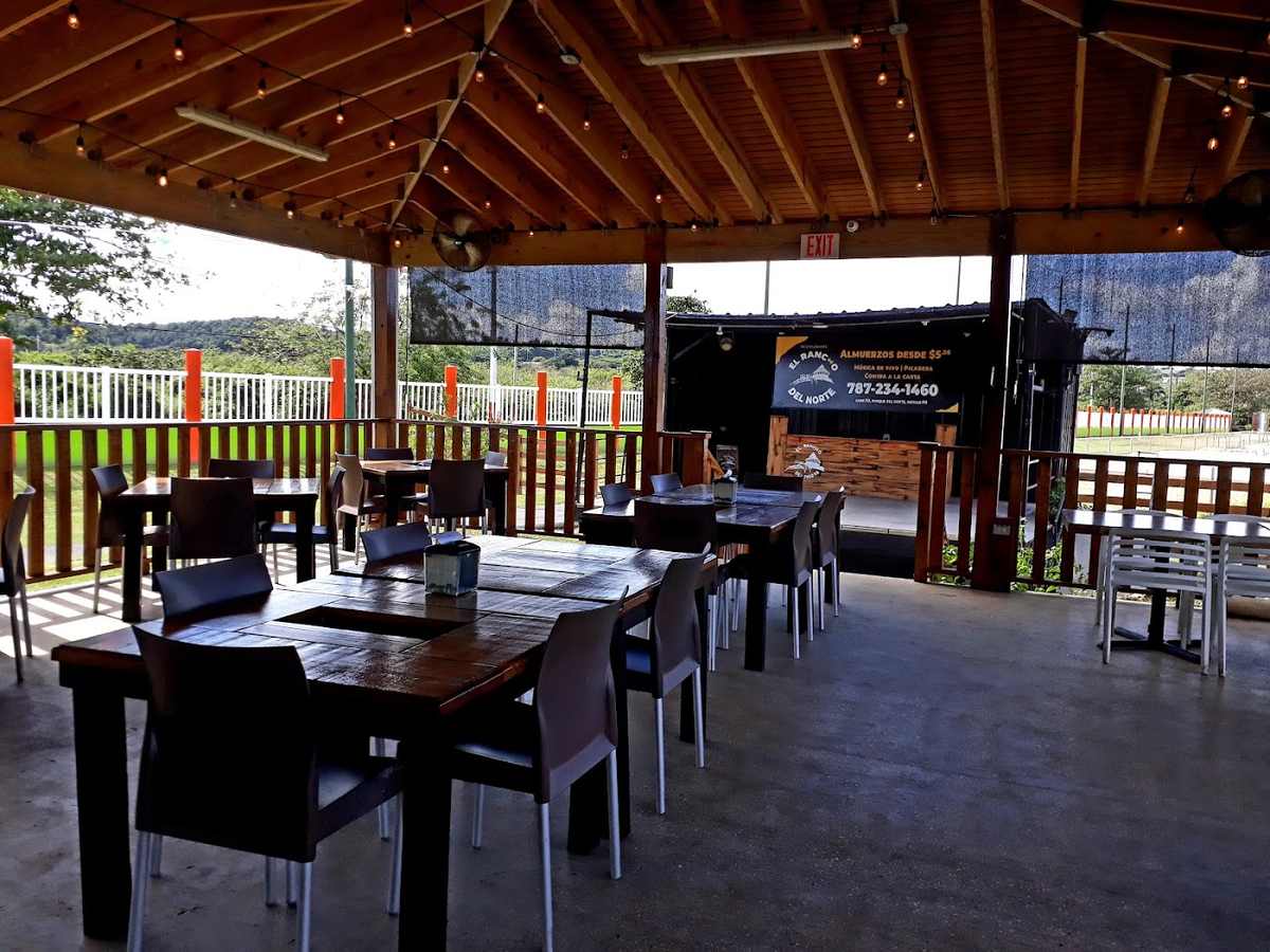 Hatillo Road House Bar & Grill