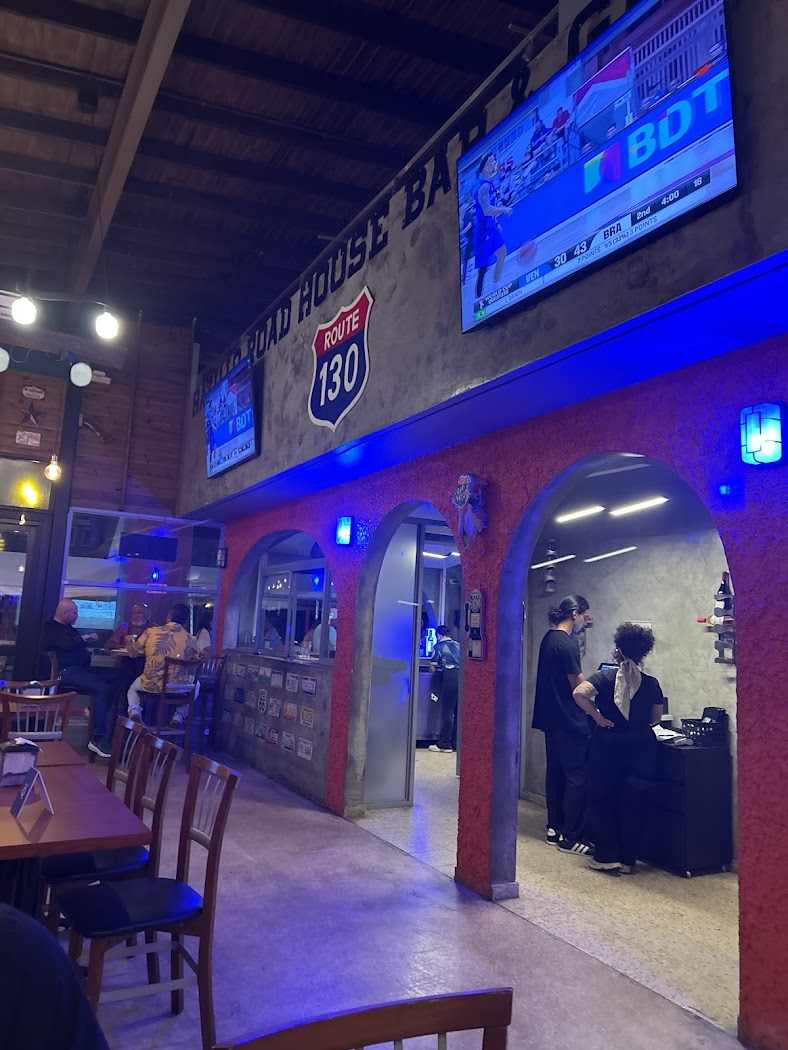 Hatillo Road House Bar & Grill